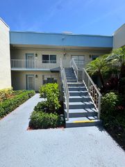 852 Flanders R S R, Delray Beach, FL 33484