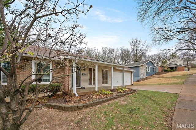 747 La Feil Drive, Manchester, MO 63021