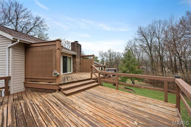 747 La Feil Drive, Manchester, MO 63021