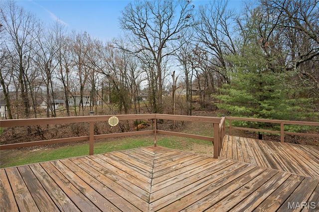 747 La Feil Drive, Manchester, MO 63021