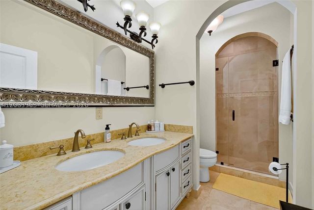 1266 NE 101st St, Miami Shores, FL 33138