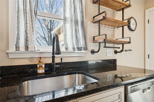 1815 Wood Street, Latrobe, PA 15650