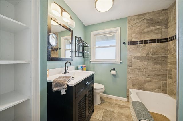 1815 Wood Street, Latrobe, PA 15650