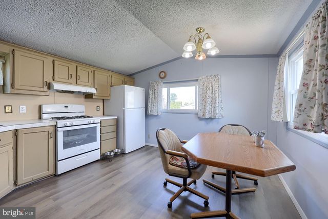 17 DUSK ST, Quarryville, PA 17566