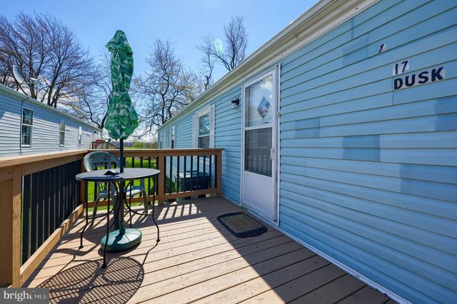 17 DUSK ST, Quarryville, PA 17566