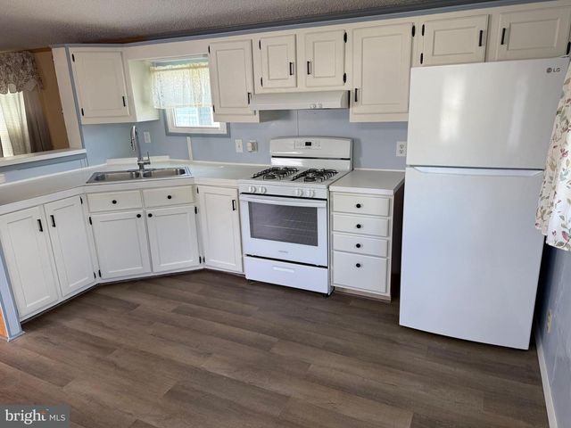 17 DUSK ST, Quarryville, PA 17566