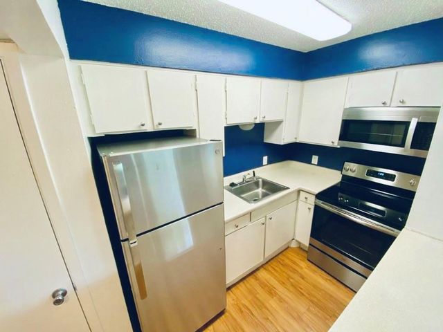 808 Winflo ST 207, Austin, TX 78703