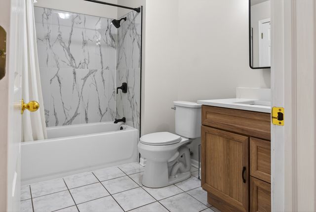 1803 S Lawndale Avenue, Chicago, IL 60623