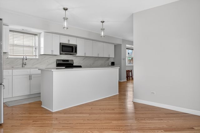 1803 S Lawndale Avenue, Chicago, IL 60623