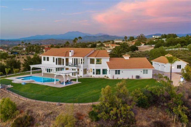 38475 Calaveras Road, Temecula, CA 92592