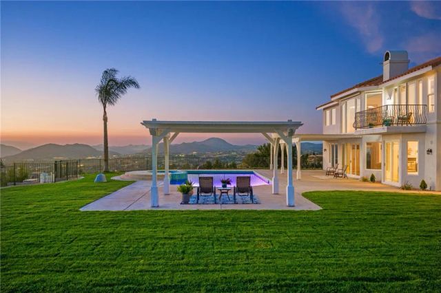 38475 Calaveras Road, Temecula, CA 92592