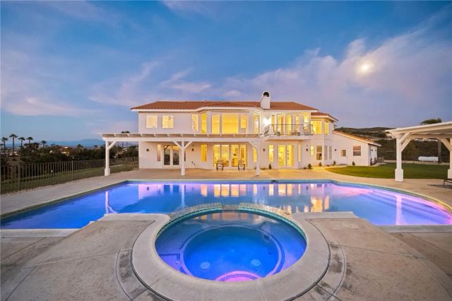 38475 Calaveras Road, Temecula, CA 92592