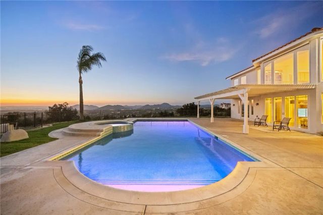 38475 Calaveras Road, Temecula, CA 92592