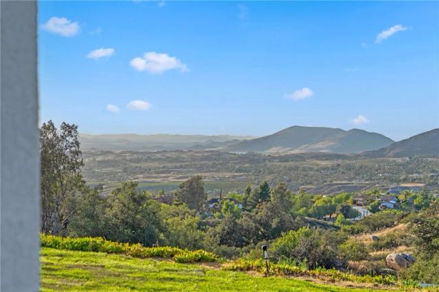 38475 Calaveras Road, Temecula, CA 92592