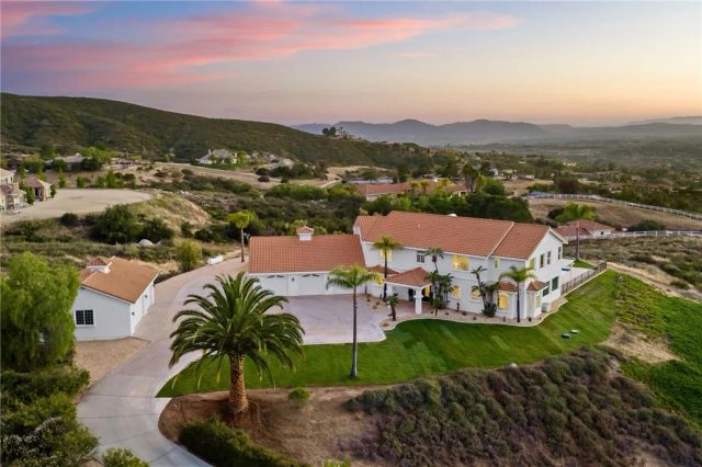 38475 Calaveras Road, Temecula, CA 92592