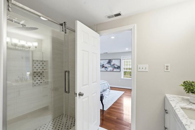 13 Seaborn Pl 13, Lexington, MA 02420