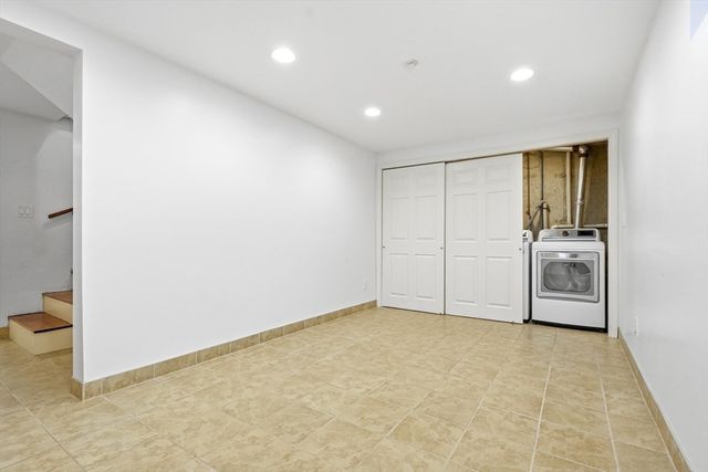 13 Seaborn Pl 13, Lexington, MA 02420