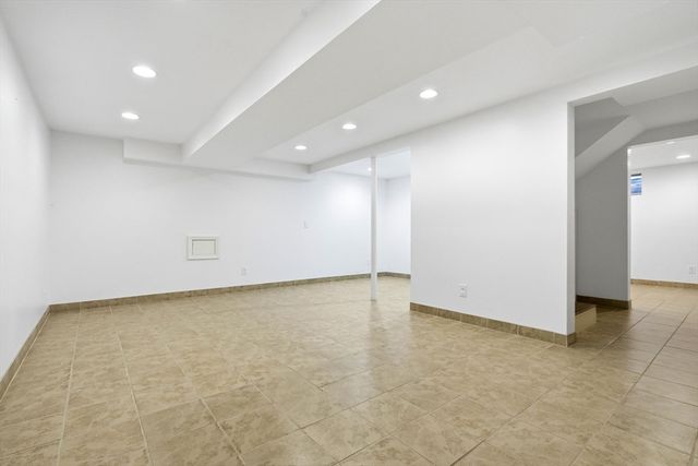 13 Seaborn Pl 13, Lexington, MA 02420