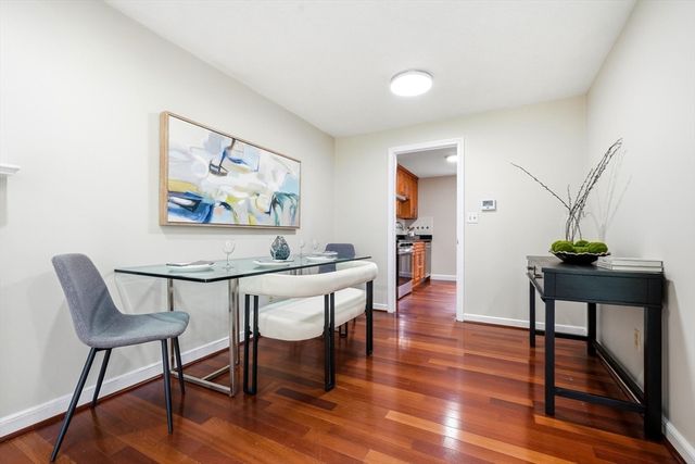 13 Seaborn Pl 13, Lexington, MA 02420