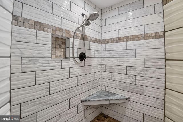 7626 COLLEGE RD, Sykesville, MD 21784