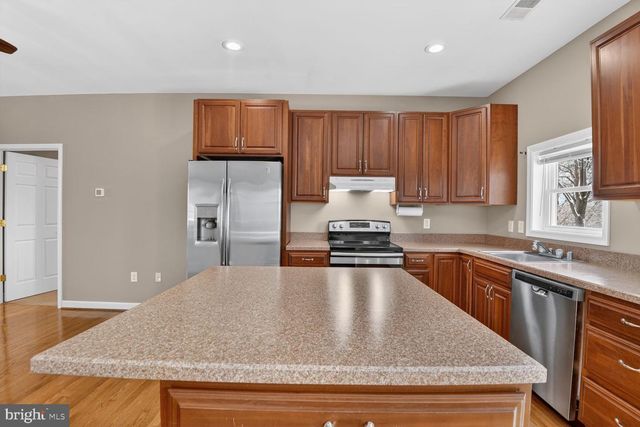 7626 COLLEGE RD, Sykesville, MD 21784