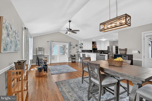 7626 COLLEGE RD, Sykesville, MD 21784