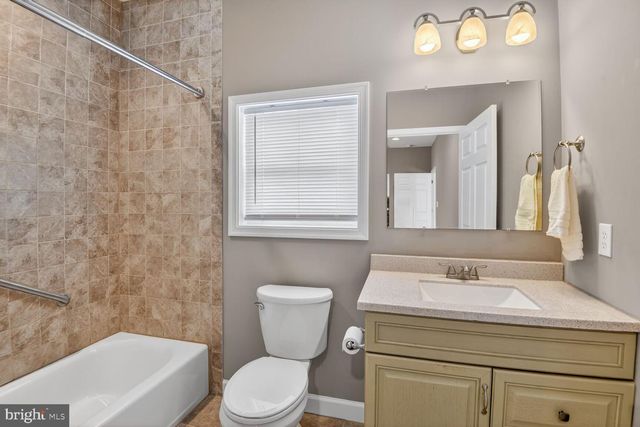 7626 COLLEGE RD, Sykesville, MD 21784