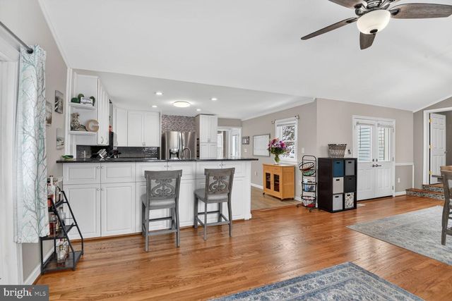 7626 COLLEGE RD, Sykesville, MD 21784