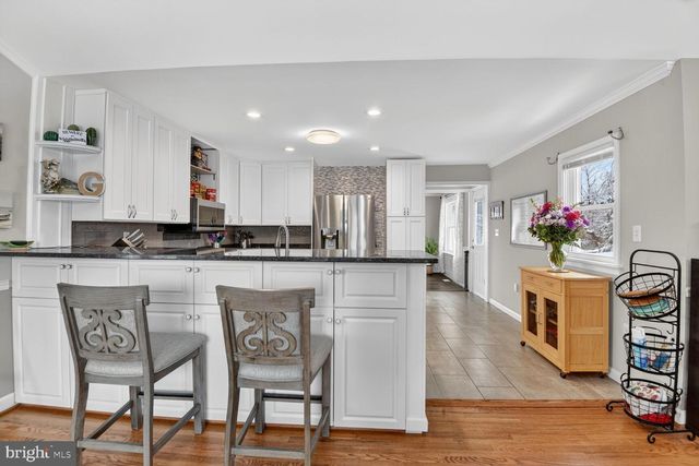 7626 COLLEGE RD, Sykesville, MD 21784