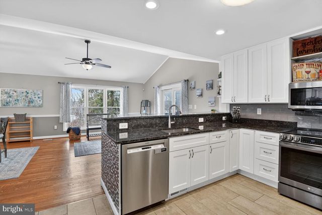 7626 COLLEGE RD, Sykesville, MD 21784