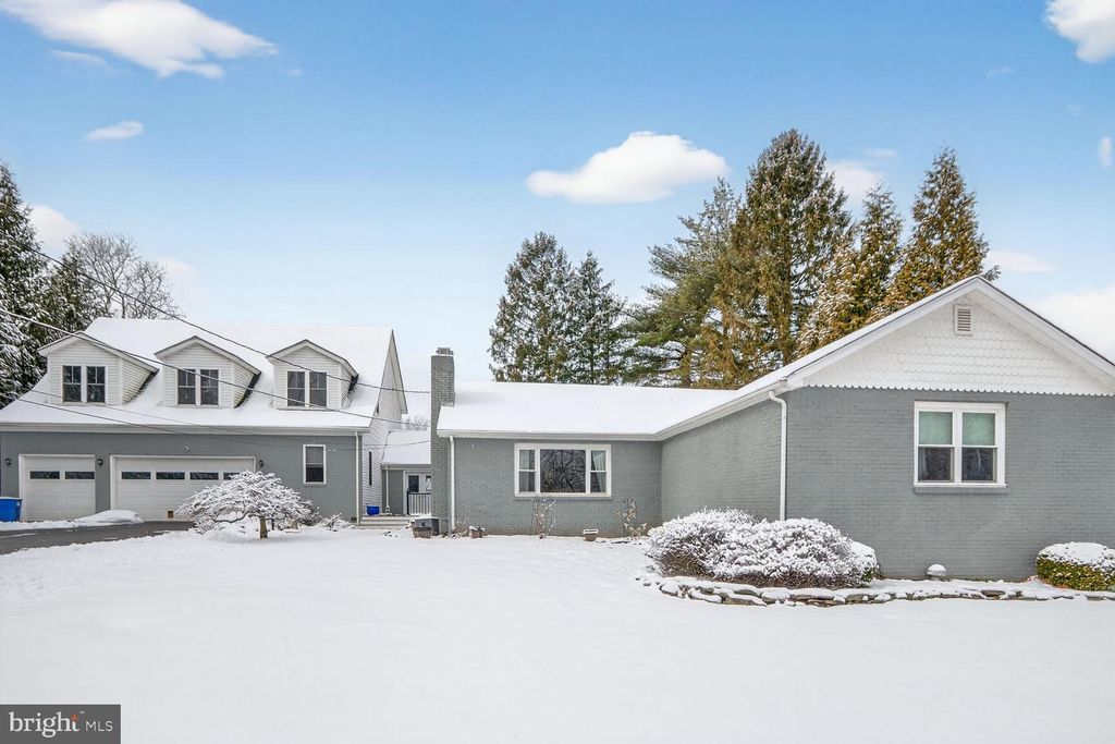 7626 COLLEGE RD, Sykesville, MD 21784