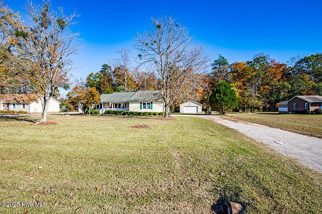 115 Wadsworth Lane, New Bern, NC 28562