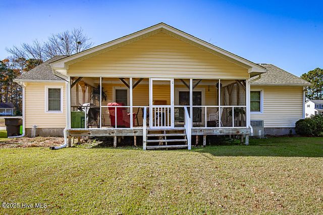 115 Wadsworth Lane, New Bern, NC 28562