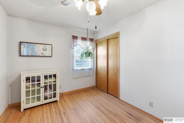 3065 S 45th Street, Omaha, NE 68105