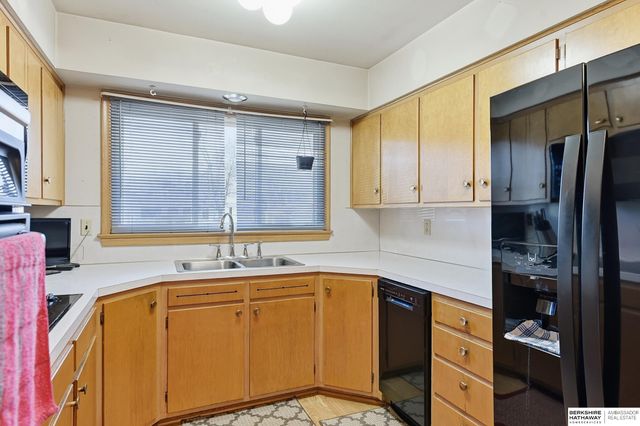 3065 S 45th Street, Omaha, NE 68105