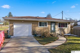 3065 S 45th Street, Omaha, NE 68105