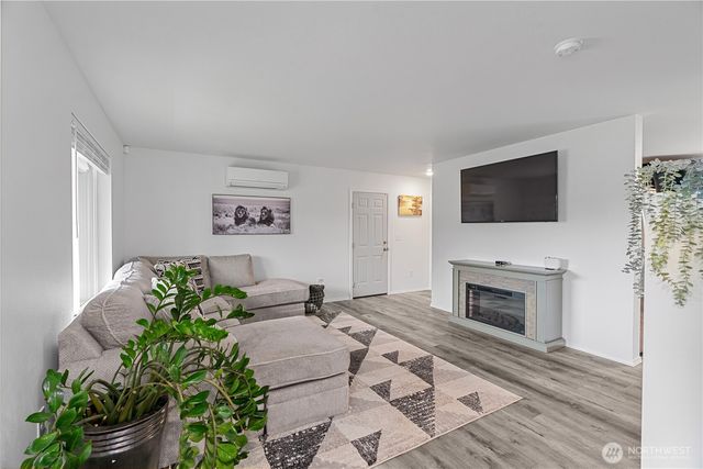 376 Ocean Shores Boulevard NW, Ocean Shores, WA 98569