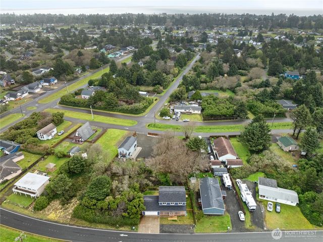 376 Ocean Shores Boulevard NW, Ocean Shores, WA 98569