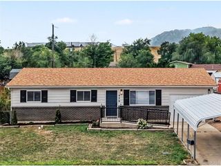 1076 Maxwell St, Colorado Springs, CO 80906