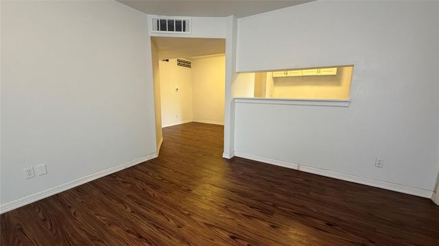 10601 South Drive 107, Houston, TX 77099