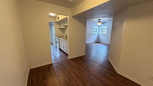 10601 South Drive 107, Houston, TX 77099