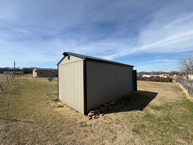 195 Kalinga Drive, Weatherford, TX 76085