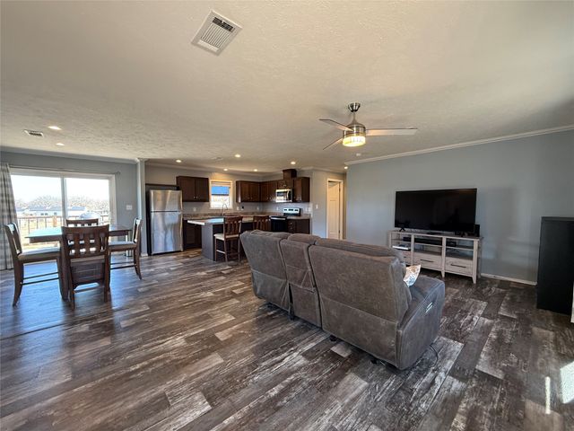 195 Kalinga Drive, Weatherford, TX 76085