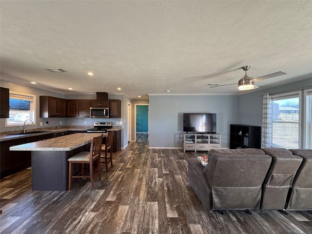 195 Kalinga Drive, Weatherford, TX 76085