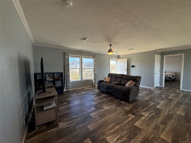 195 Kalinga Drive, Weatherford, TX 76085