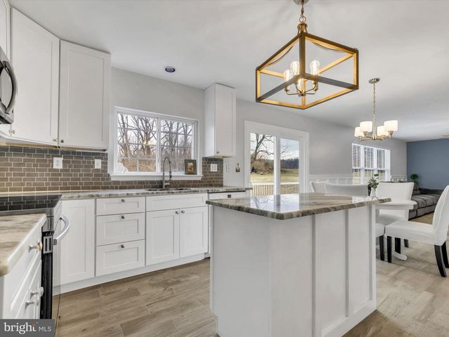 258 THORNRIDGE DR, Thorndale, PA 19372