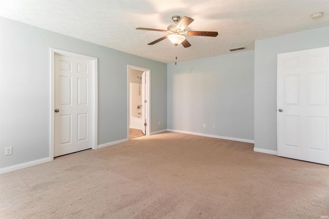 9434 Hedgewood Court, Evansville, IN 47725