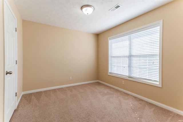 9434 Hedgewood Court, Evansville, IN 47725