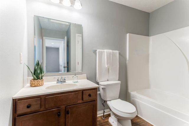 9434 Hedgewood Court, Evansville, IN 47725