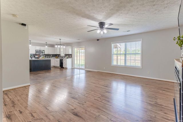 9434 Hedgewood Court, Evansville, IN 47725